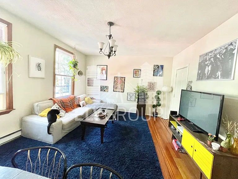 74 Thorndike St #2 — Photo 5