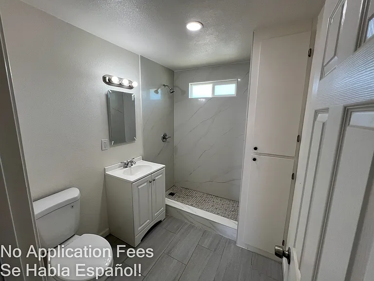 7480 Lankershim Ave — Photo 14