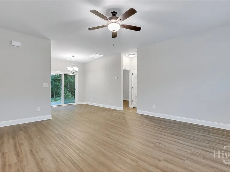 122 Smithfield Dr #B — Photo 3