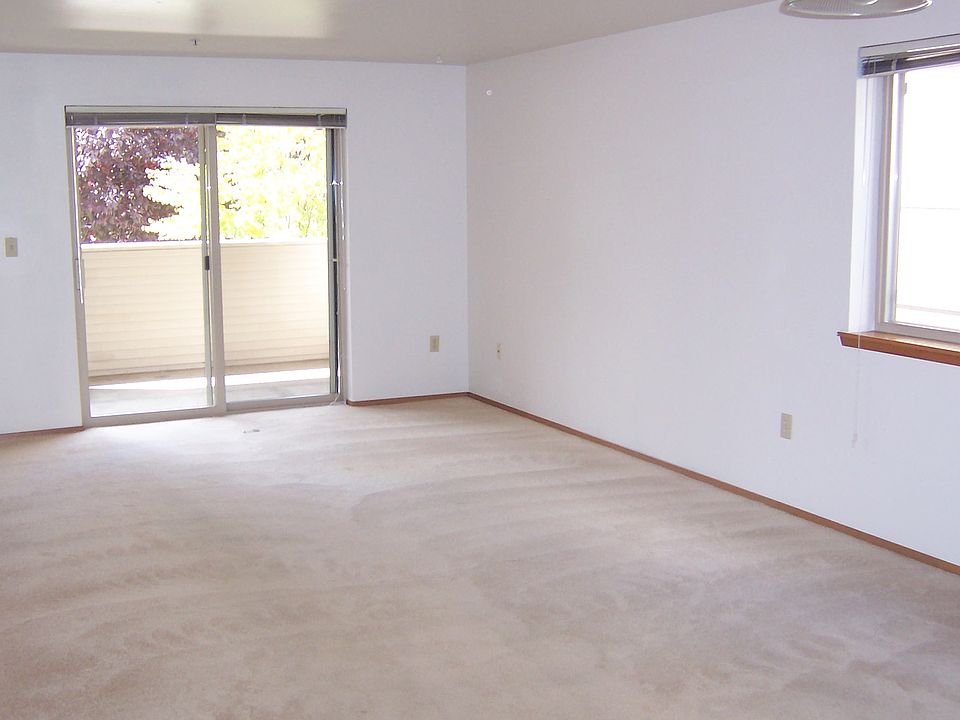 2nd image of 6550 4th Ave NE APT 1