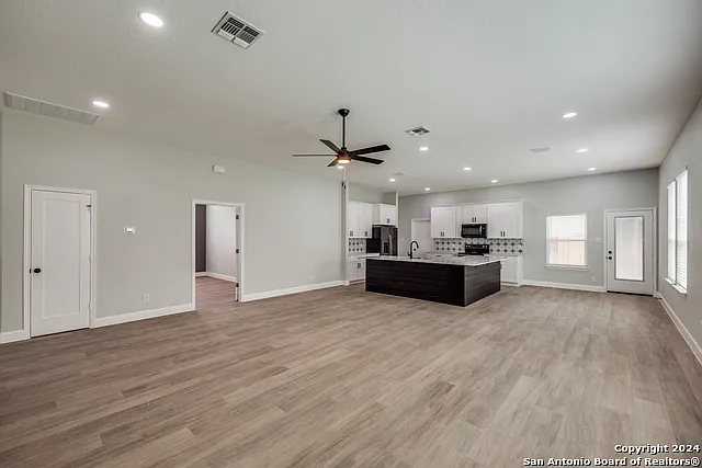 24110 Mountain Cloud — Photo 4