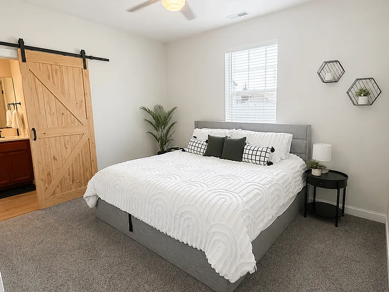 4212 Laredo Dr — Photo 8