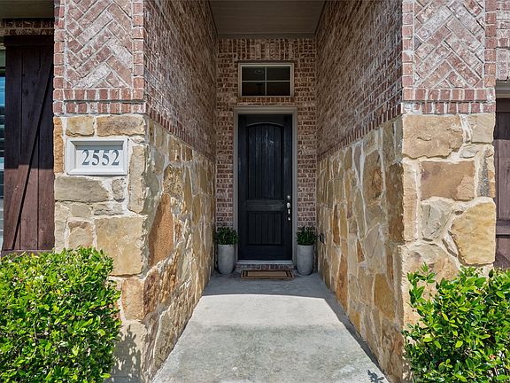 4th image of 2552 Barton Creek Blvd