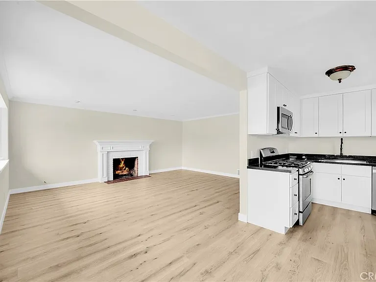 406 Jasmine Ave — Photo 12