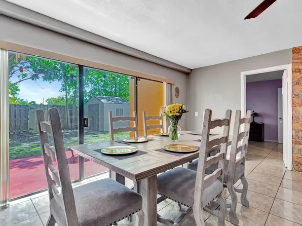 220 NW 43rd Street, Deerfield Beach, FL 33064