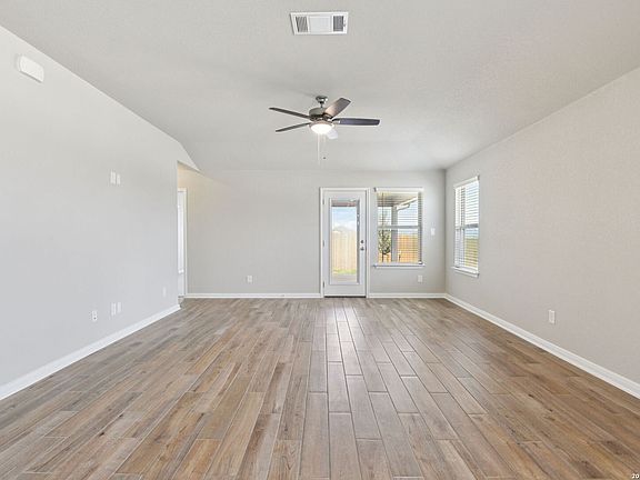 7th image of this home
