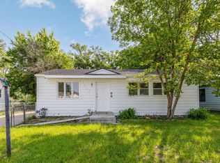 1907 Westside Dr, Council Bluffs, IA 51501