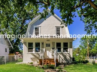 4039 Hubbard Ave N, Robbinsdale, MN 55422