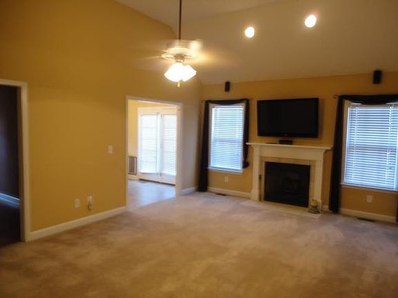 2nd image of 4624 Catalina Ct
