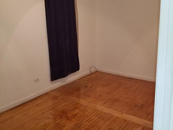 5th image of 2040 N Lawler Ave
