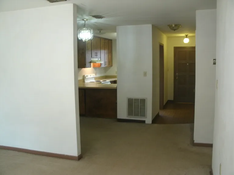 1901 Darryl Dr — Photo 15