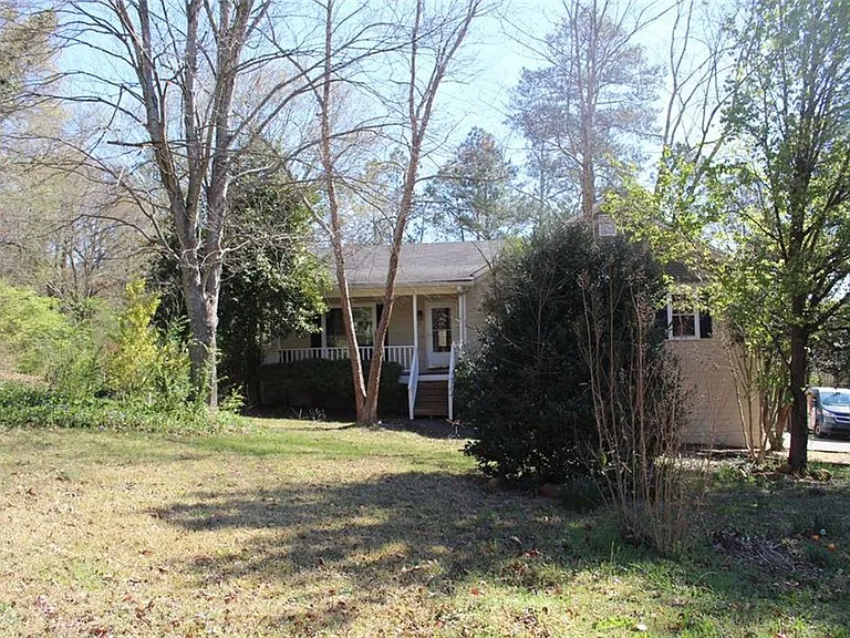 15 Caboose Ct SW — Photo 2