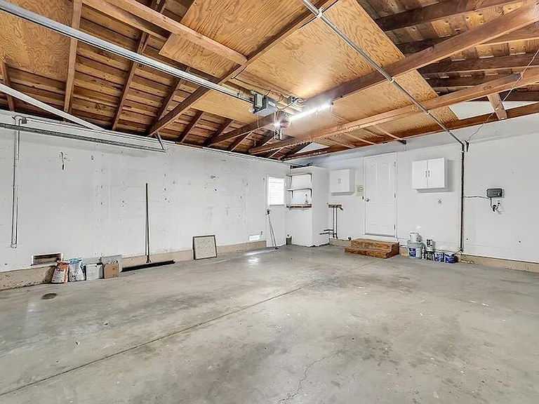 661 W Remington Dr — Photo 26