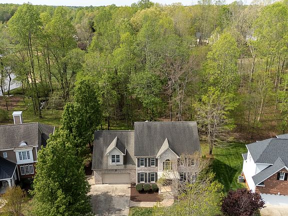 2nd image of 1335 Saint Andrews Dr