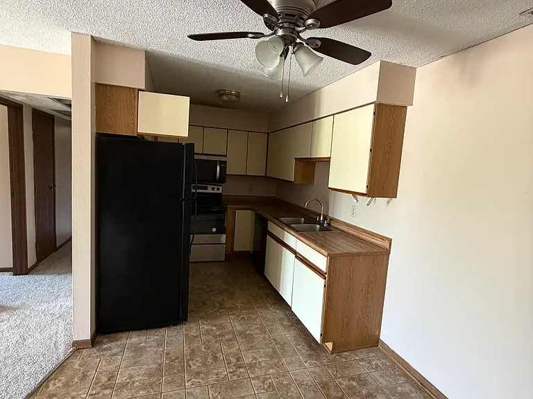 1629 Sunset St #1C — Photo 2