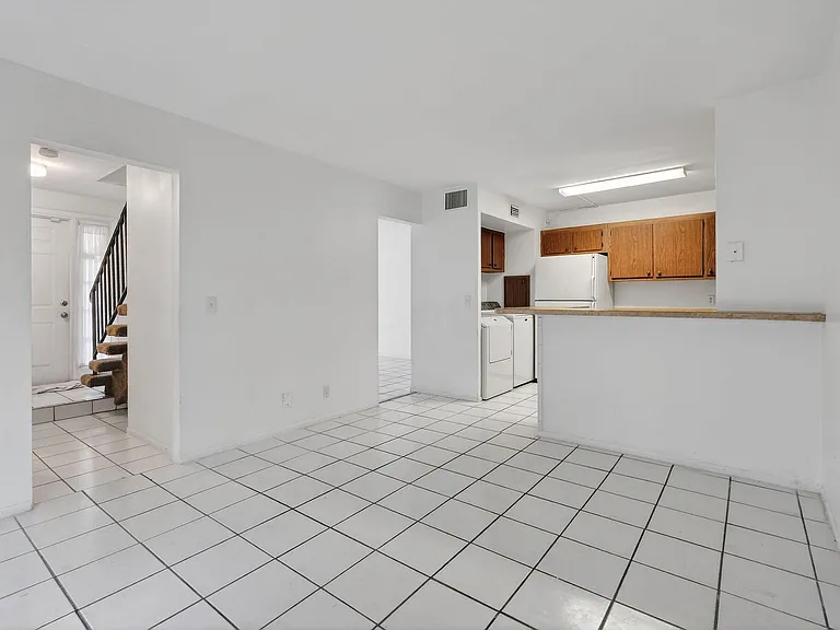 3502 Gardens East Dr #B — Photo 13