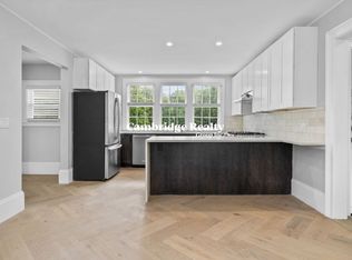 476 Heath St #T, Chestnut Hill, MA 02467