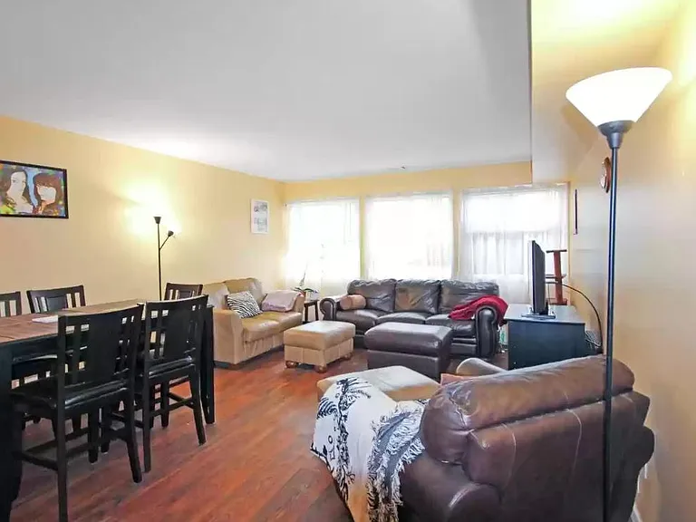 D13 Avon Dr #D13 — Photo 5