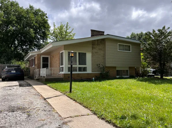 2519 N Jackson St, Waukegan, IL 60087