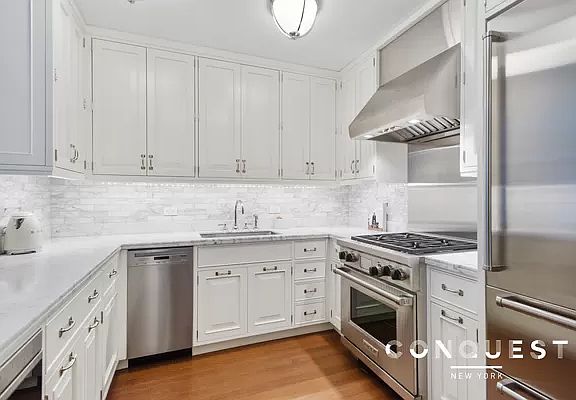 3rd image of 160 W 12th St #62