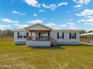 5571 Bowen Rd, Blackshear, GA 31516