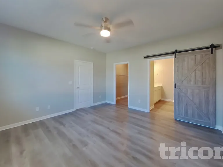 338 Victory Cir — Photo 9