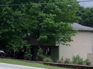 3302 Locust Hill Rd, Taylors, SC 29687