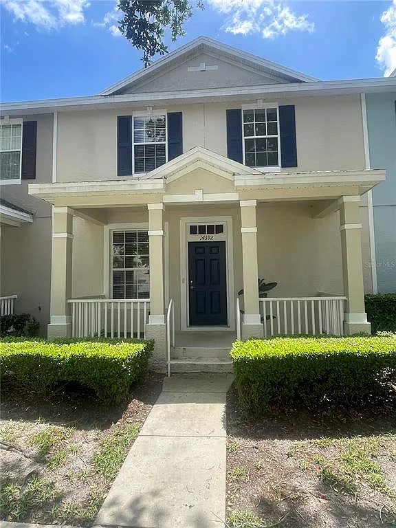 3 bed, 2.5 bath, 1642 sqft, $2,800 — Photo 2