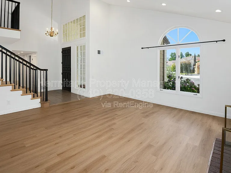 28142 Ambar — Photo 4