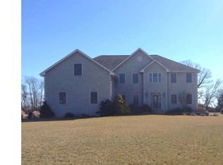 4 Cameron Ln, Lumberton, NJ 08048