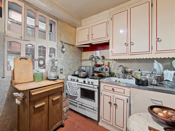 35-11 85th Street image 8 of 32