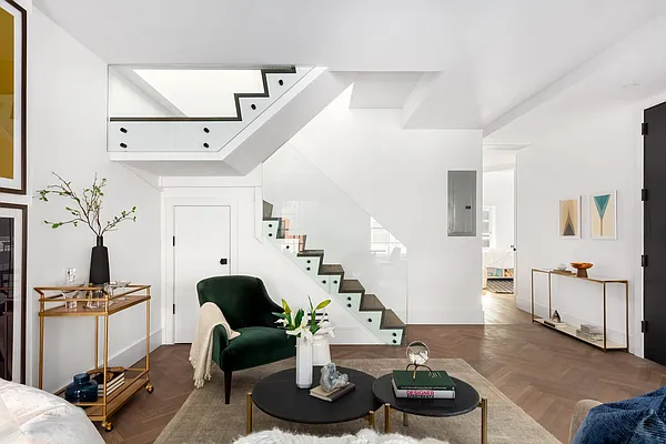 Sold by Douglas Elliman | media 18