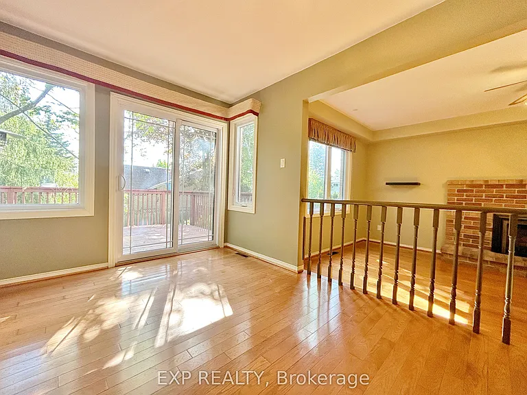 23 Haskell Cres — Photo 9