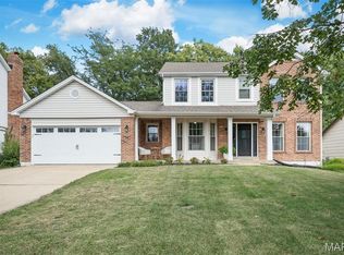 831 Ridgetop Cir, Saint Charles, MO 63304