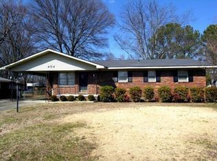 404 Brookhaven St SW, Decatur, AL 35601
