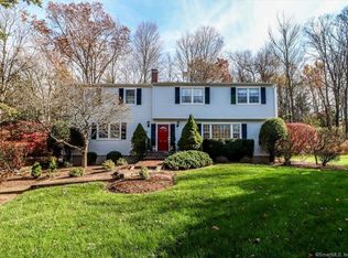 23 Taunton Ridge Rd, Newtown, CT 06470