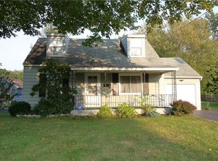110 Edden Ln, North Syracuse, NY