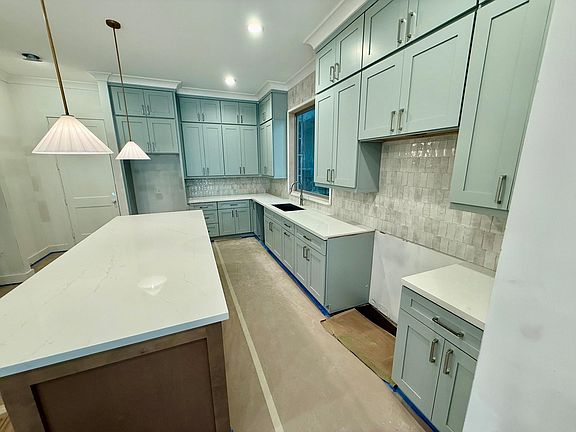 5th image of 2413 Brun St #A
