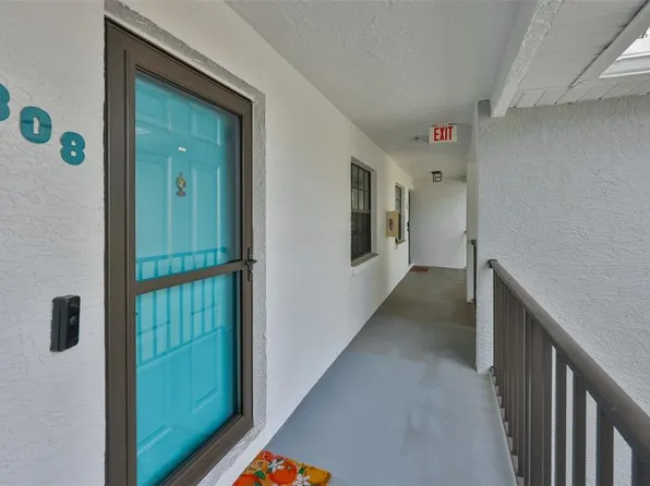 11800 Park Blvd APT 308, Seminole, FL 33772