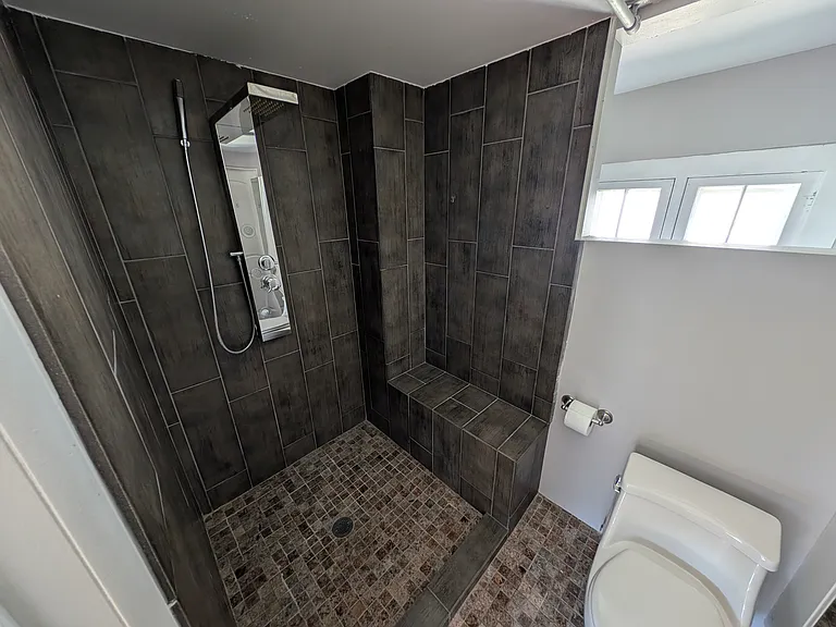 2929 Curtis St #B — Photo 28