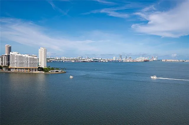 1331 Brickell Bay Dr #1801