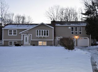 33 Ramsdell Rd, Gray, ME 04039