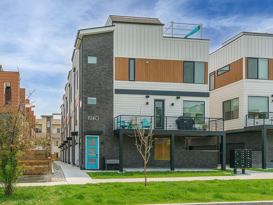 1st image of 1940 N Hooker St Unit 4
