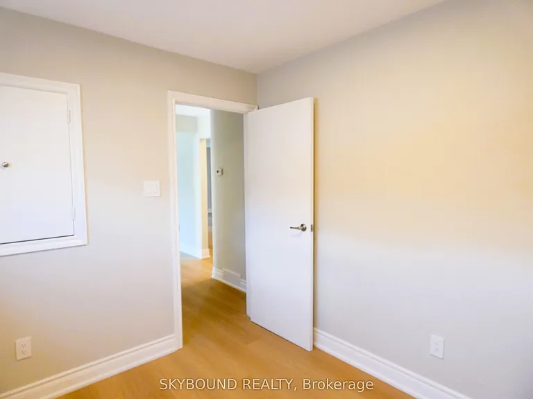 98 Barton St #2 — Photo 19