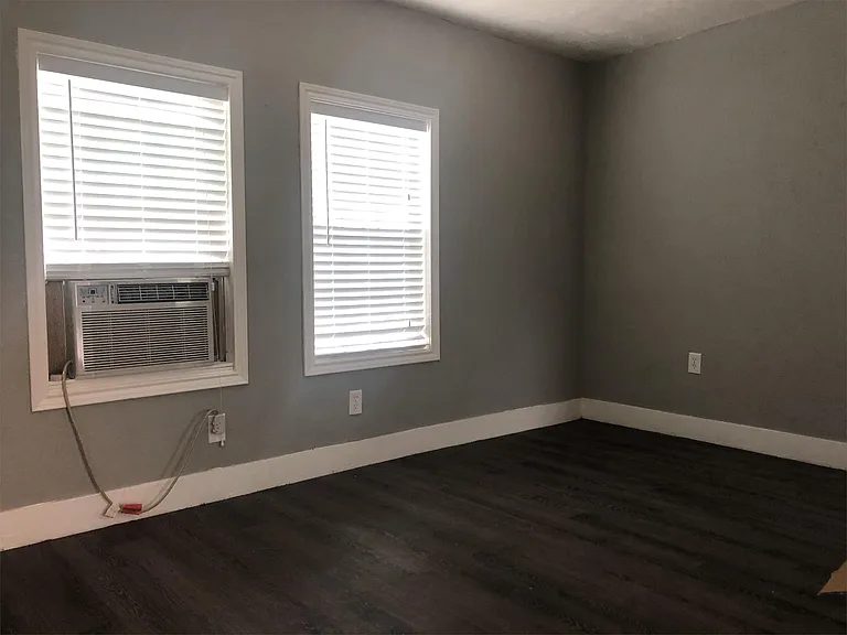 1708 Baker Ave #1704 — Photo 9