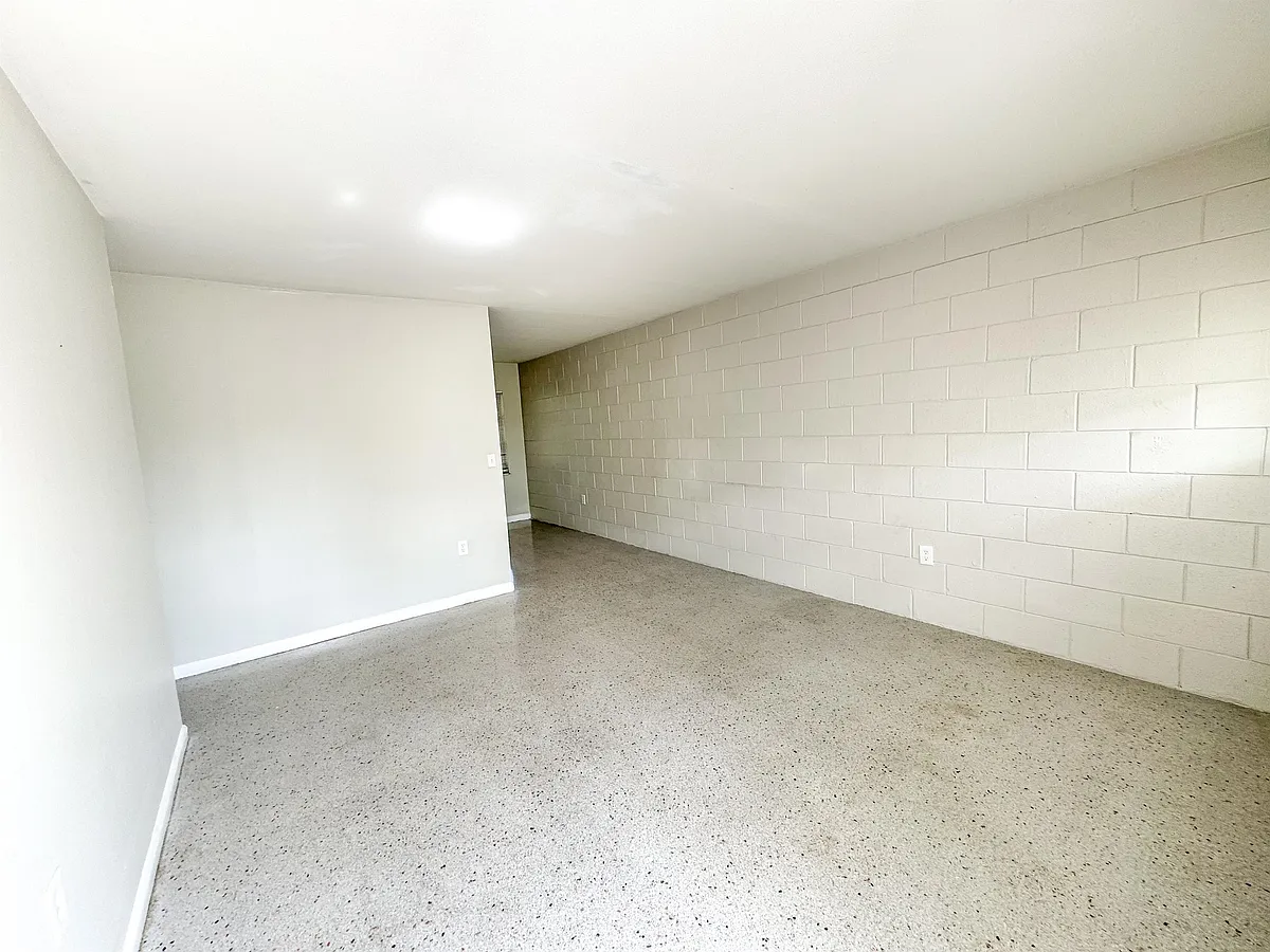 Building Photo - 713 N 25th St
