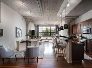 311 E Erie St UNIT 220, Milwaukee, WI 53202