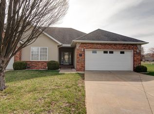 1392 N Sandy Creek Cir UNIT 4, Nixa, MO 65714