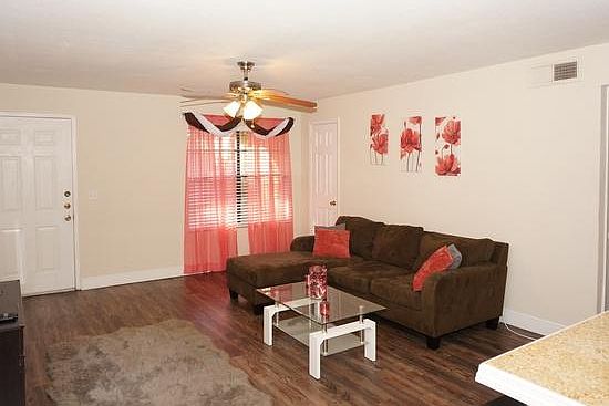 3rd image of 375 Lake Ontario Ct Unit 201