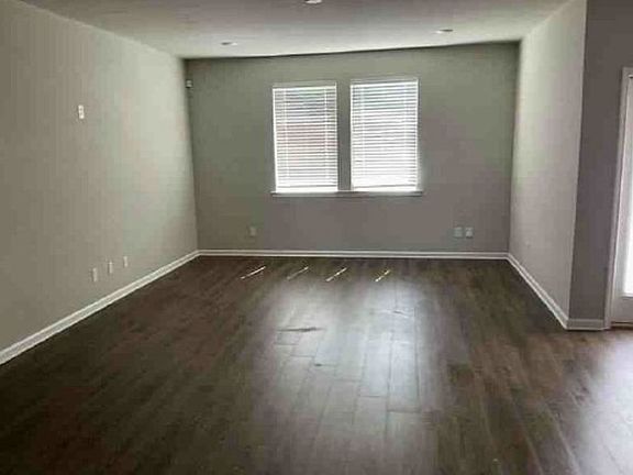 Additional Living Room